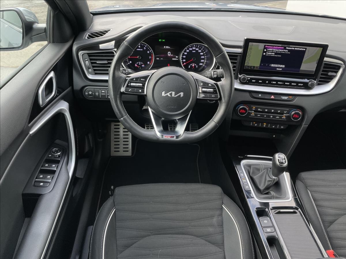 KIA ProCeed Kombi 1,5 l 118 kw