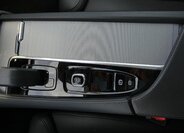 Volvo XC90 SUV / Terénní 2,0 l 173 kw