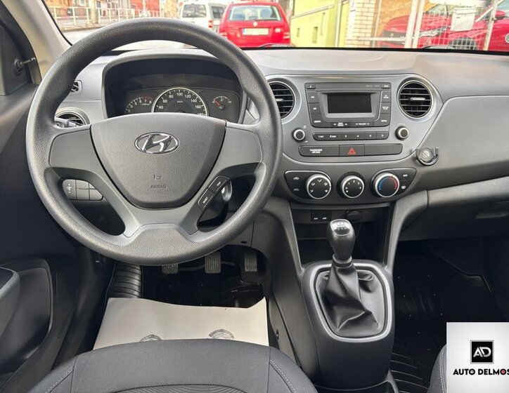 Hyundai i10 19