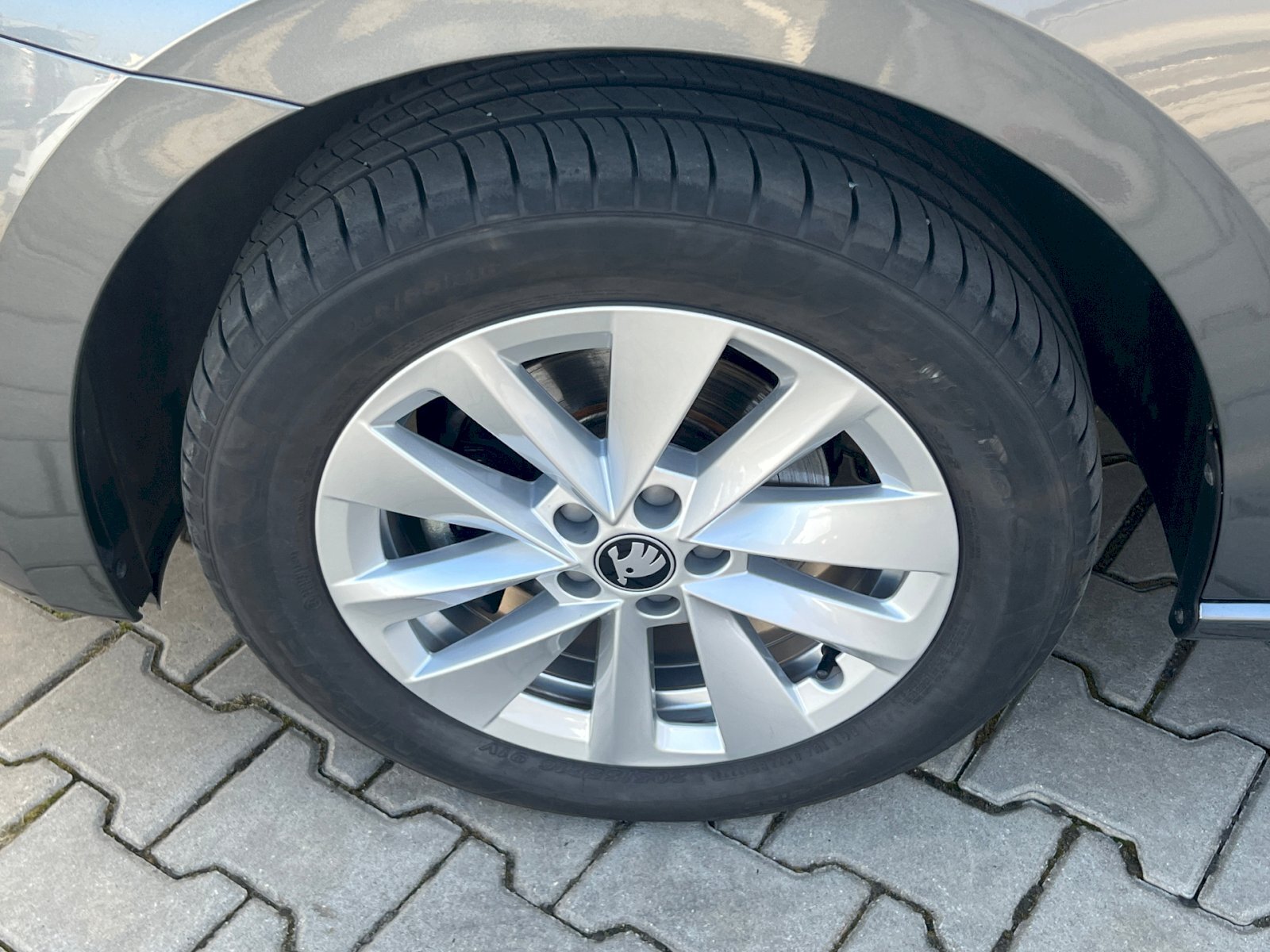 Škoda Scala Hatchback 1,0 l 85 kw