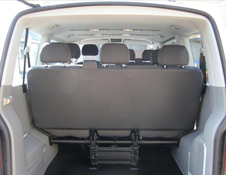 Volkswagen Caravelle 16