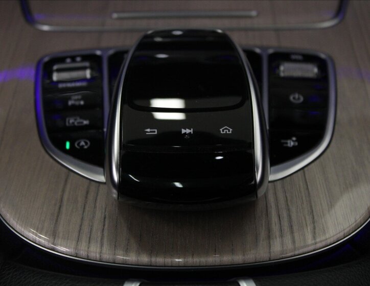 Mercedes-Benz Třídy E Kupé 2,0 l 143 kw