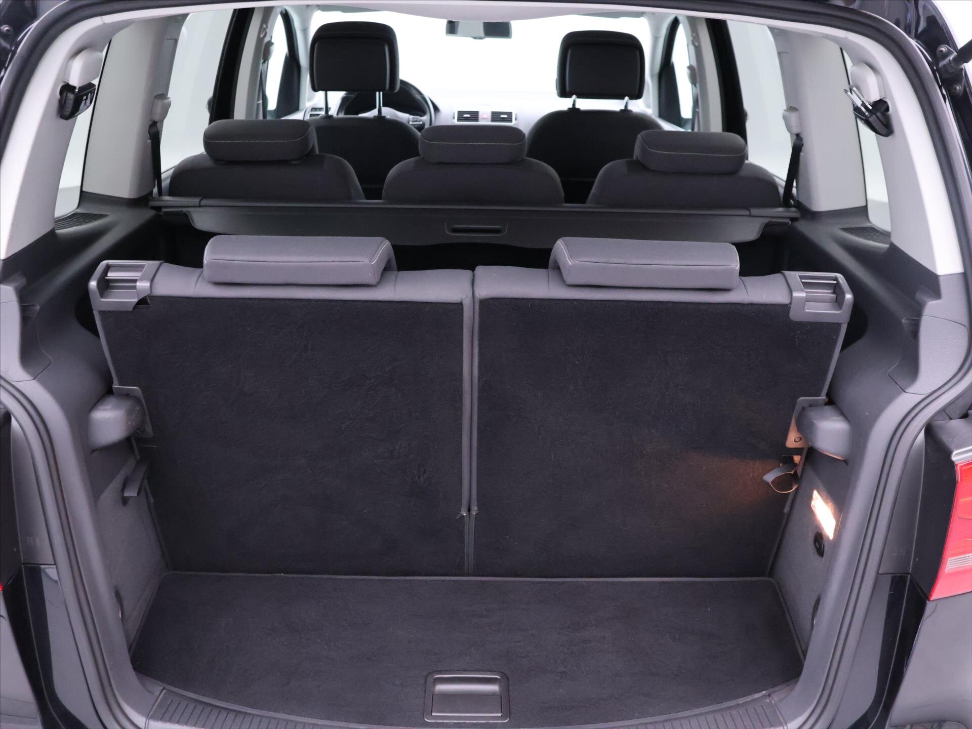 Volkswagen Touran MPV 1,2 l 77 kw