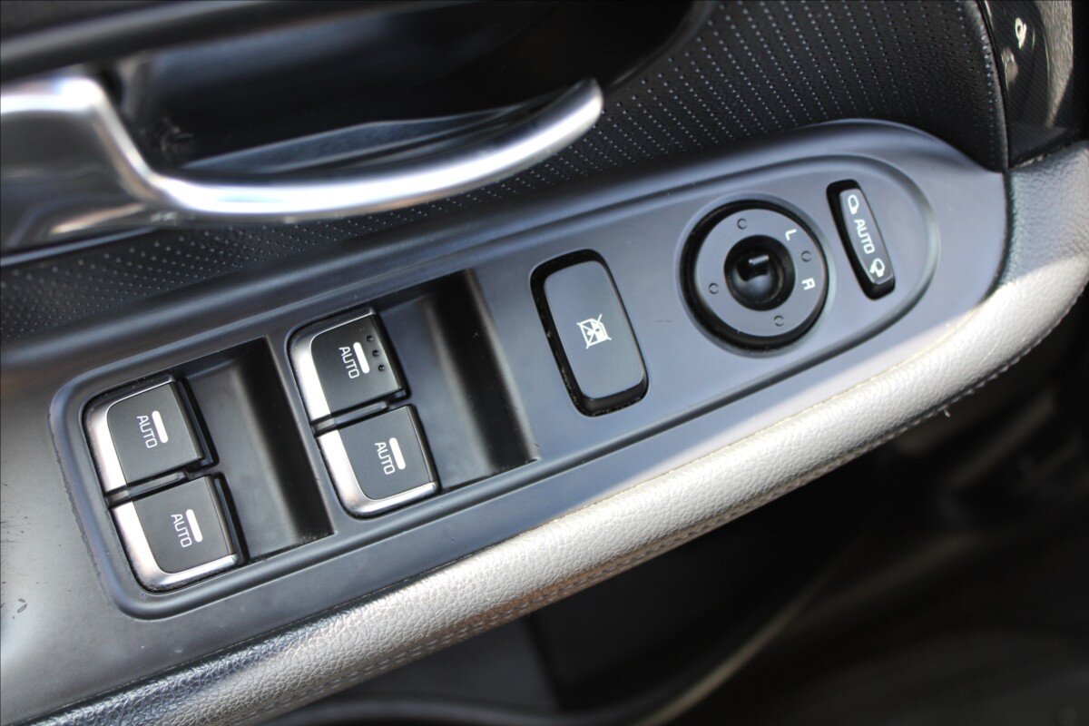 KIA Carens MPV 1,6 l 99 kw