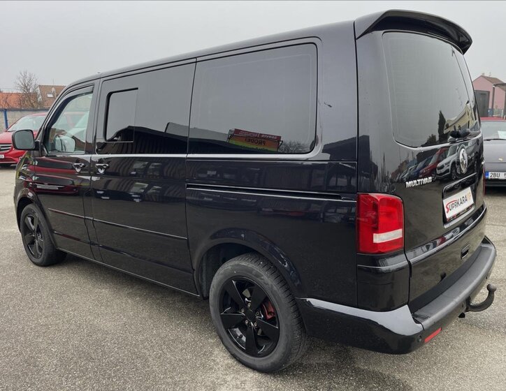 Volkswagen Multivan 9