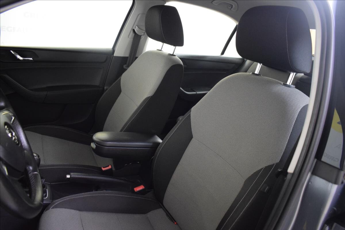 Škoda Rapid Liftback 1,2 l 77 kw