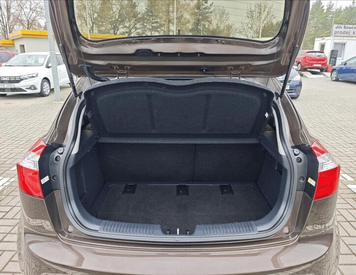 KIA Rio Hatchback 1,4 l 80 kw