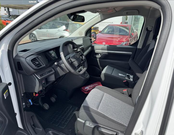 Toyota ProAce Verso 10