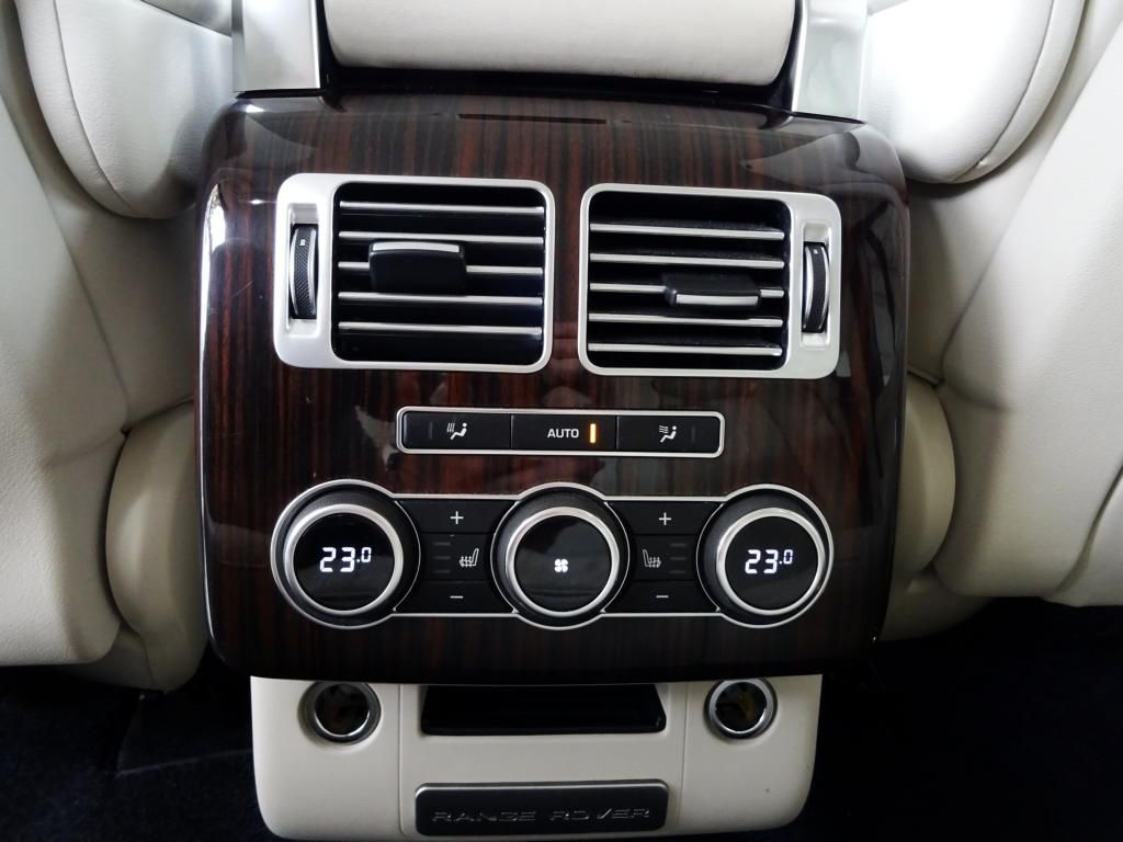 Land Rover Range Rover SUV 4,4 l 250 kw