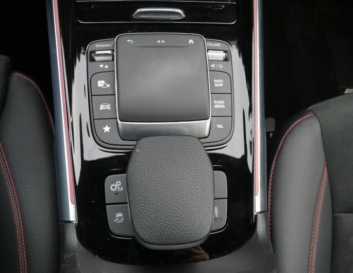 Mercedes-Benz GLB 17