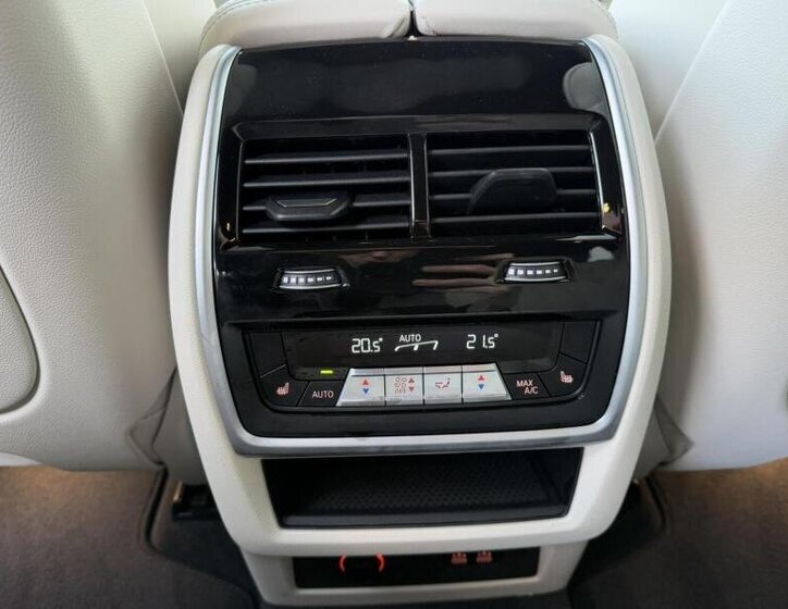 BMW X5 SUV 3,0 l 250 kw