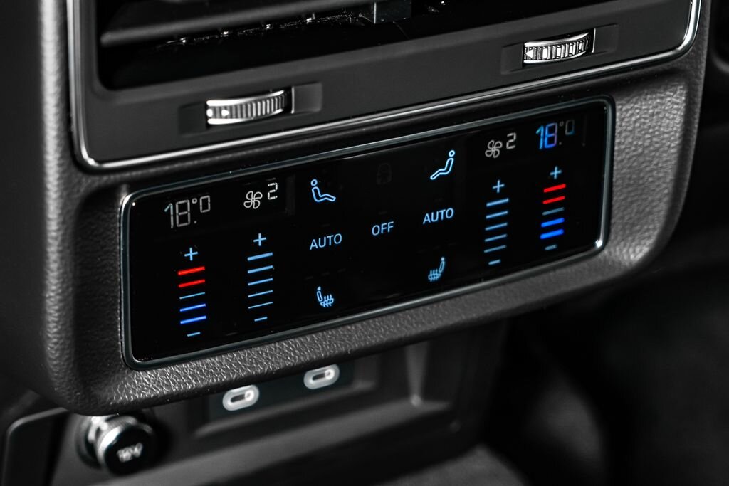 Audi Q8 SUV / Terénní 3,0 l 210 kw