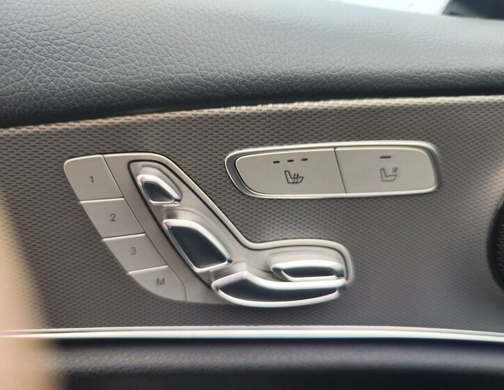 Mercedes-Benz Třídy E Sedan 3,0 l 190 kw