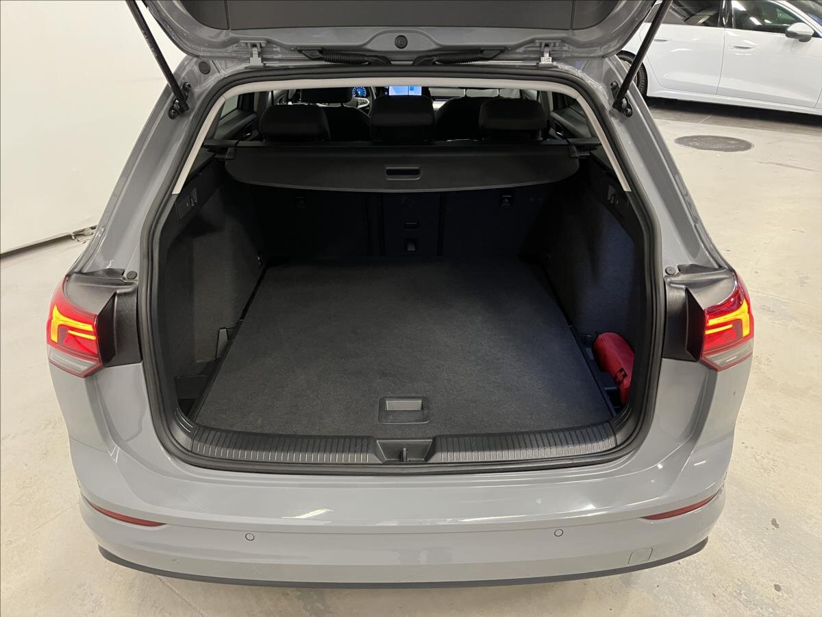 Volkswagen Golf Kombi 1,5 l 110 kw