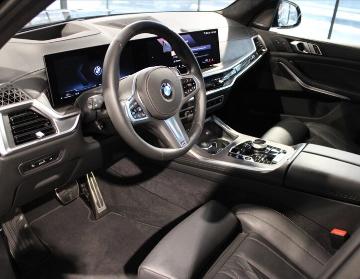 BMW X7 SUV 3,0 l 250 kw