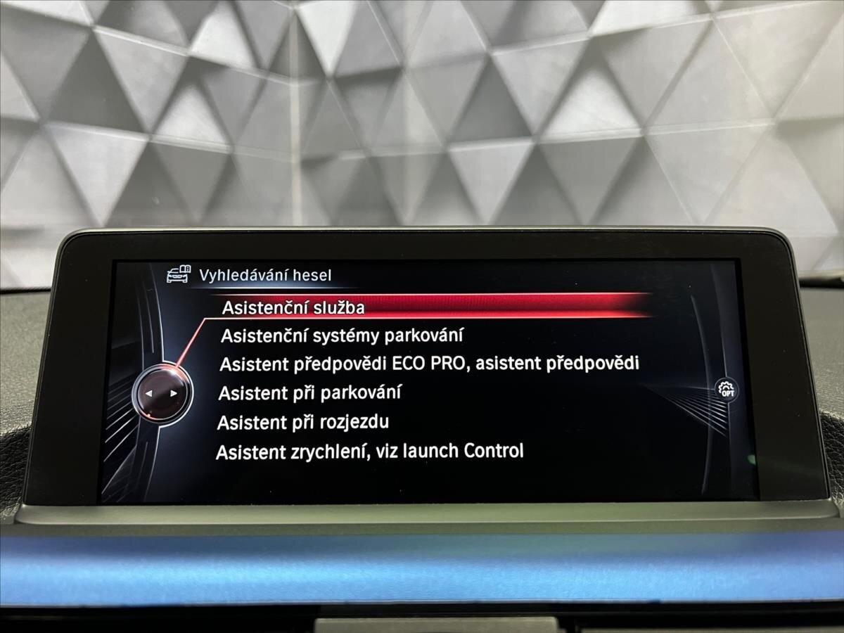 BMW Řada 1 Hatchback 3,0 l 235 kw