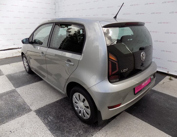 Volkswagen up! 3