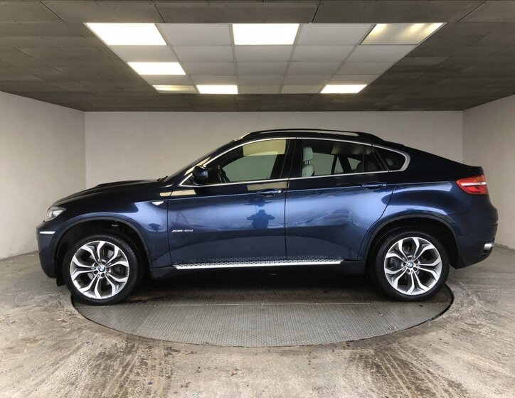 BMW X6 4