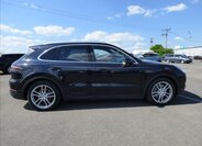 Porsche Cayenne SUV 2,9 l 324 kw