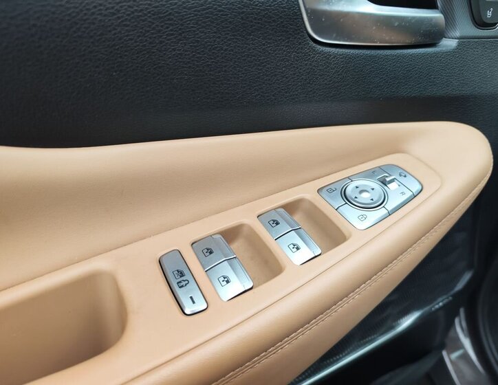 Hyundai Santa Fe SUV 2,2 l 142 kw