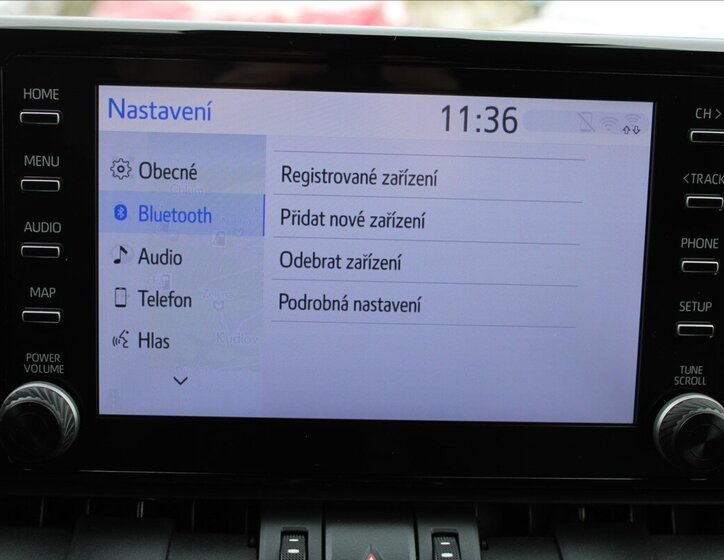 Toyota RAV4 SUV 2,0 l 129 kw