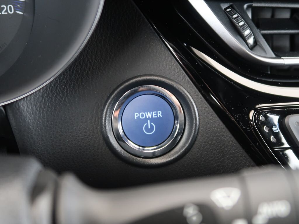 Toyota C-HR SUV 1,8 l 72 kw