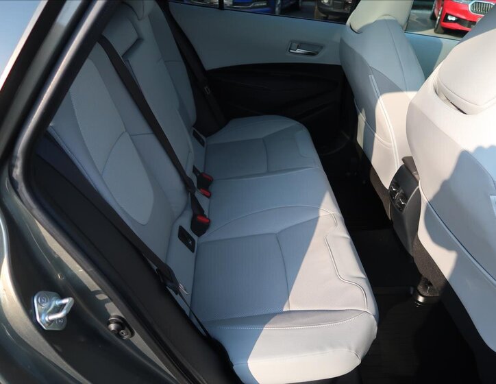 Toyota Corolla Kombi 2,0 l 132 kw