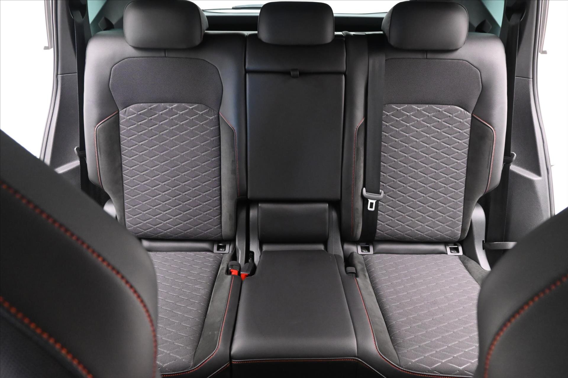 Seat Tarraco SUV / Terénní 2,0 l 147 kw