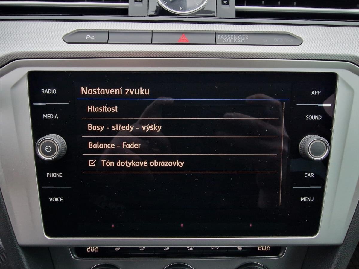 Volkswagen Passat Kombi 1,4 l 110 kw