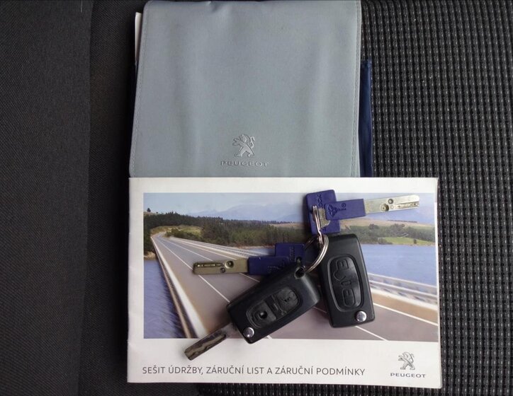 Peugeot 5008 MPV 1,6 l 115 kw