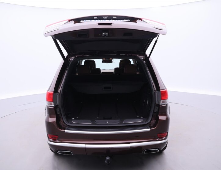 Jeep Grand Cherokee 9