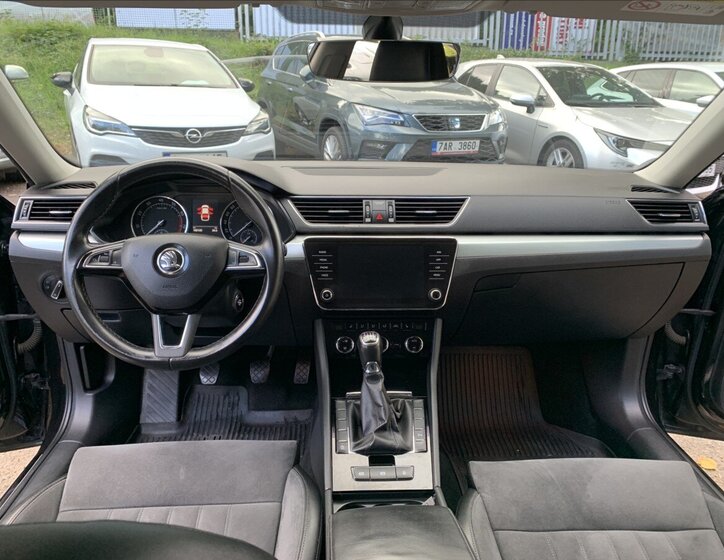 Škoda Superb Sedan 1,5 l 110 kw