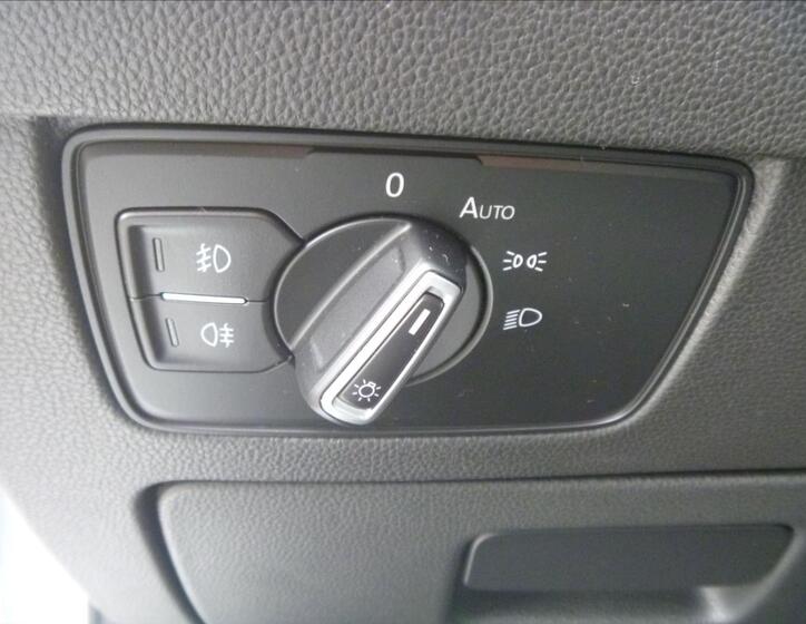 Volkswagen Passat 10