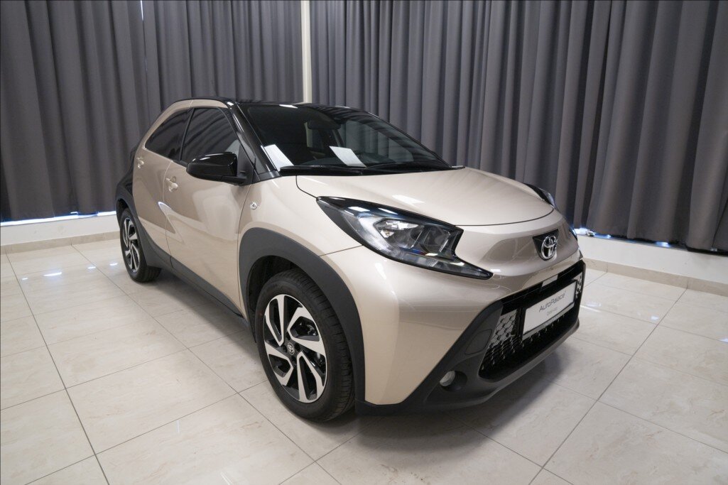 Toyota Aygo Hatchback 998,0 53 kw