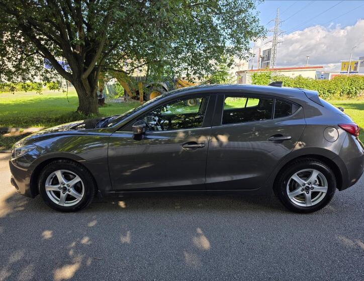 Mazda 3 3