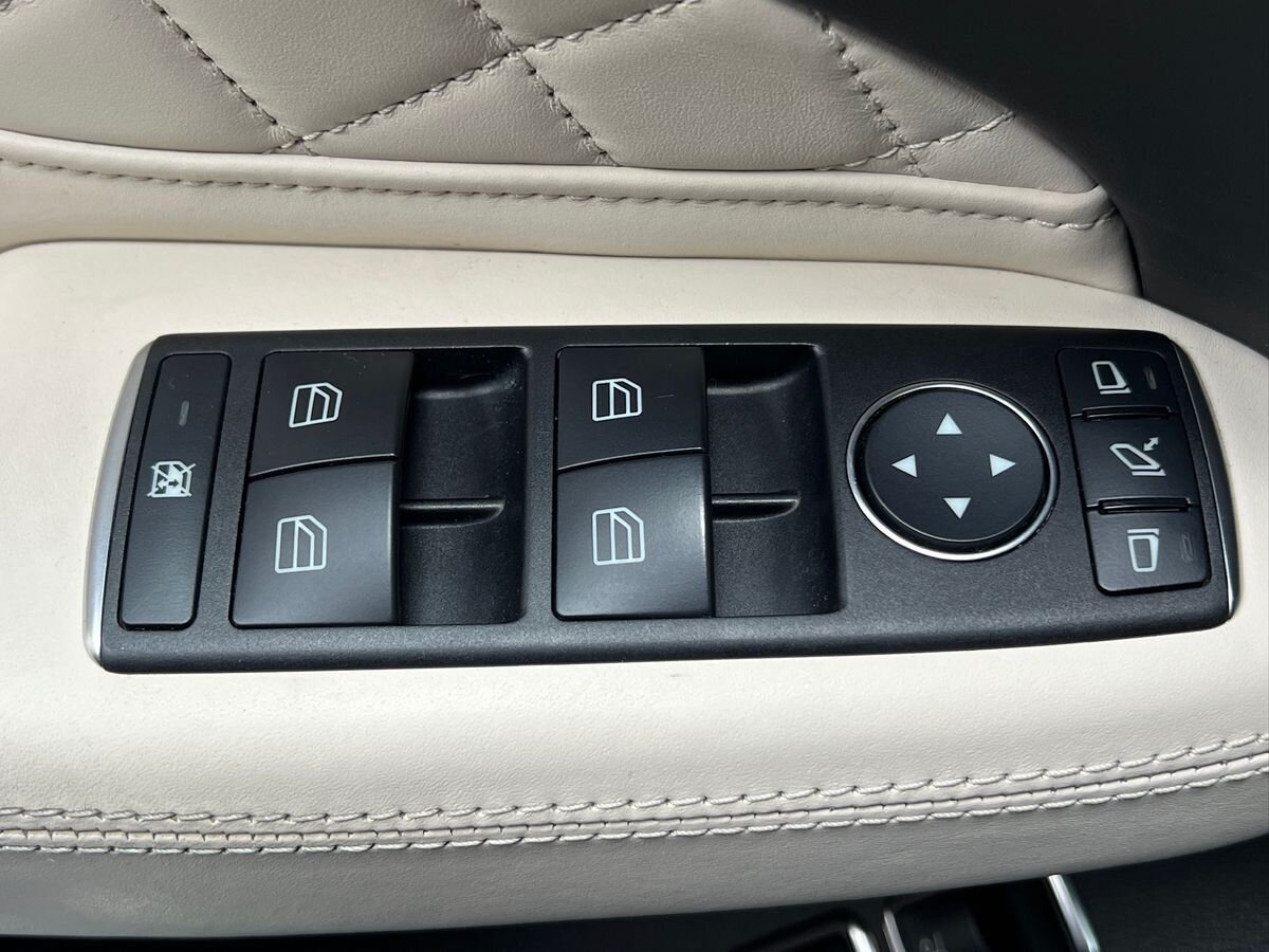 Mercedes-Benz GLS SUV / Terénní 3,0 l 190 kw