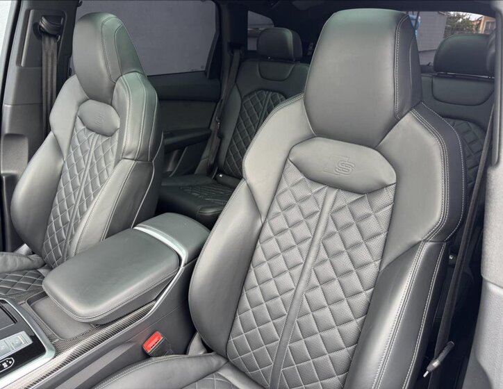 Audi SQ7 Kombi 4,0 l 320 kw