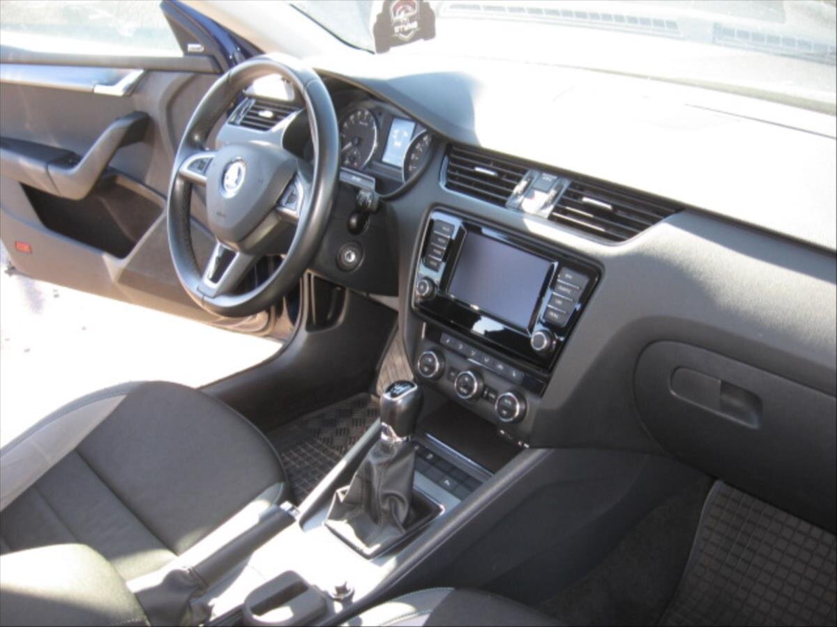 Škoda Octavia Kombi 2,0 l 110 kw
