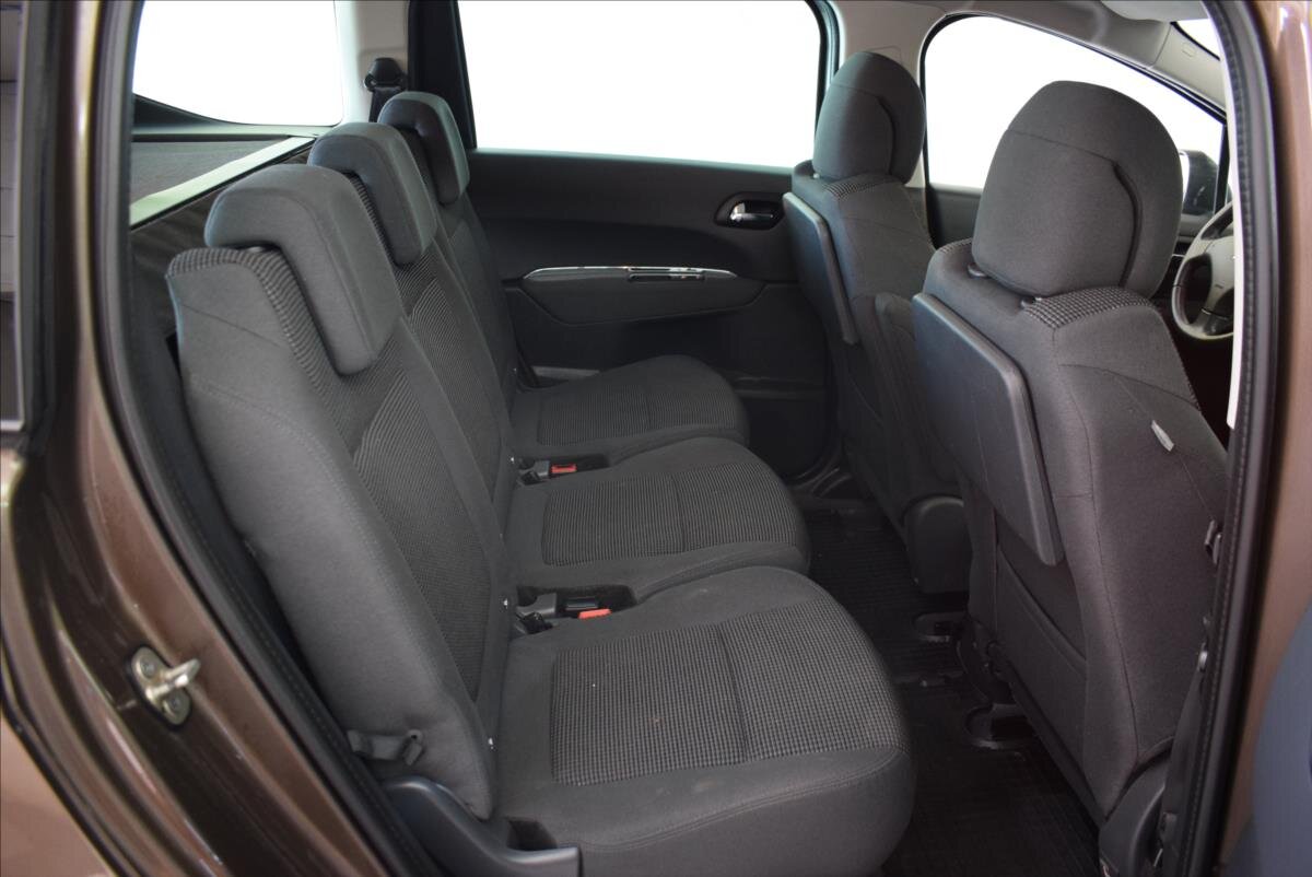 Peugeot 5008 MPV 1,6 l 88 kw