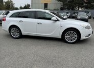 Opel Insignia Kombi 2,0 l 96 kw