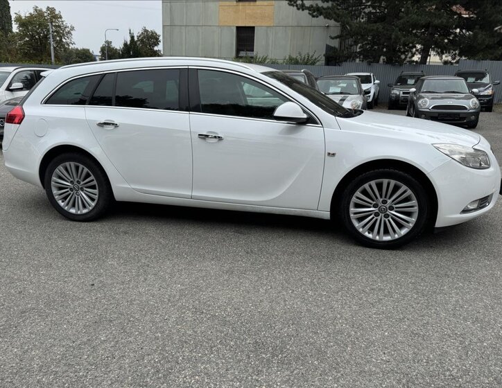 Opel Insignia Kombi 2,0 l 96 kw