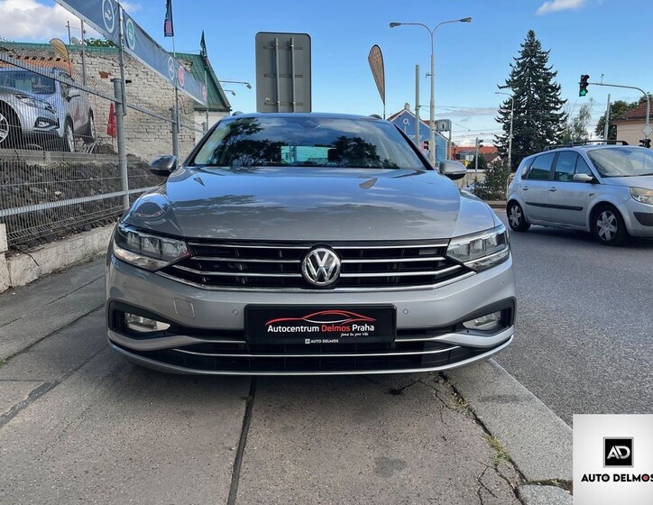 Volkswagen Passat 10