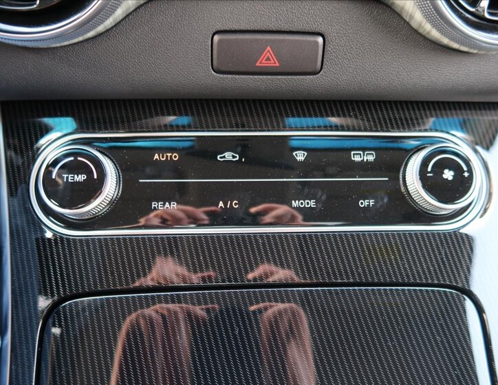 Dongfeng U-Tour MPV 1,5 l 130 kw