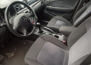 Mitsubishi Outlander Kombi 2,0 l 100 kw