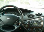 Ford Focus 11