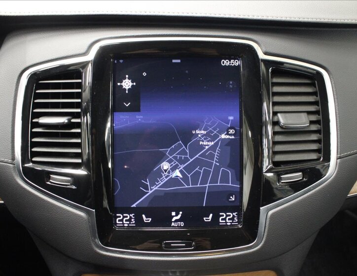 Volvo XC90 SUV / Terénní 2,0 l 173 kw