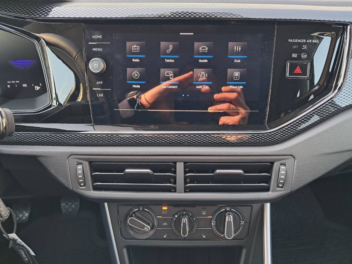 Volkswagen Polo Hatchback 999,0 70 kw