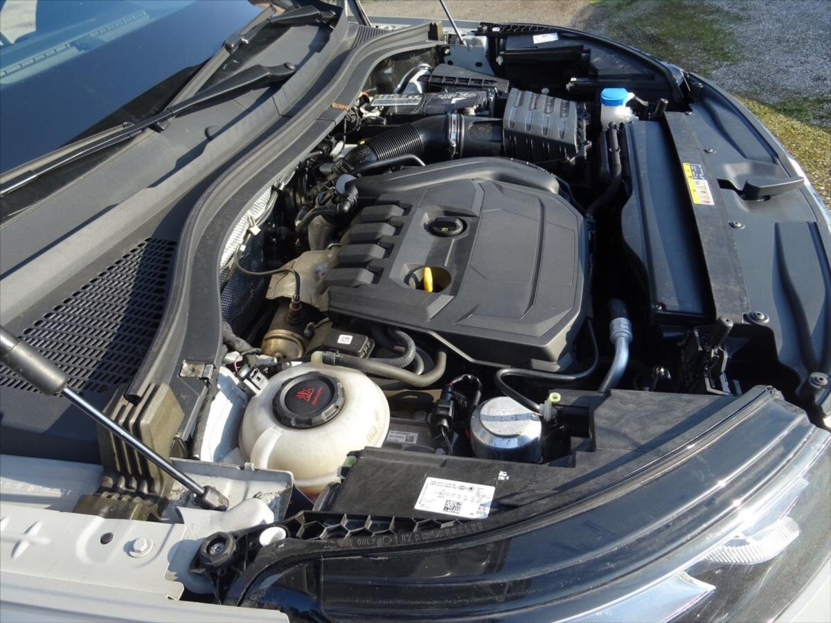 Škoda Kodiaq SUV / Terénní 1,5 l 110 kw