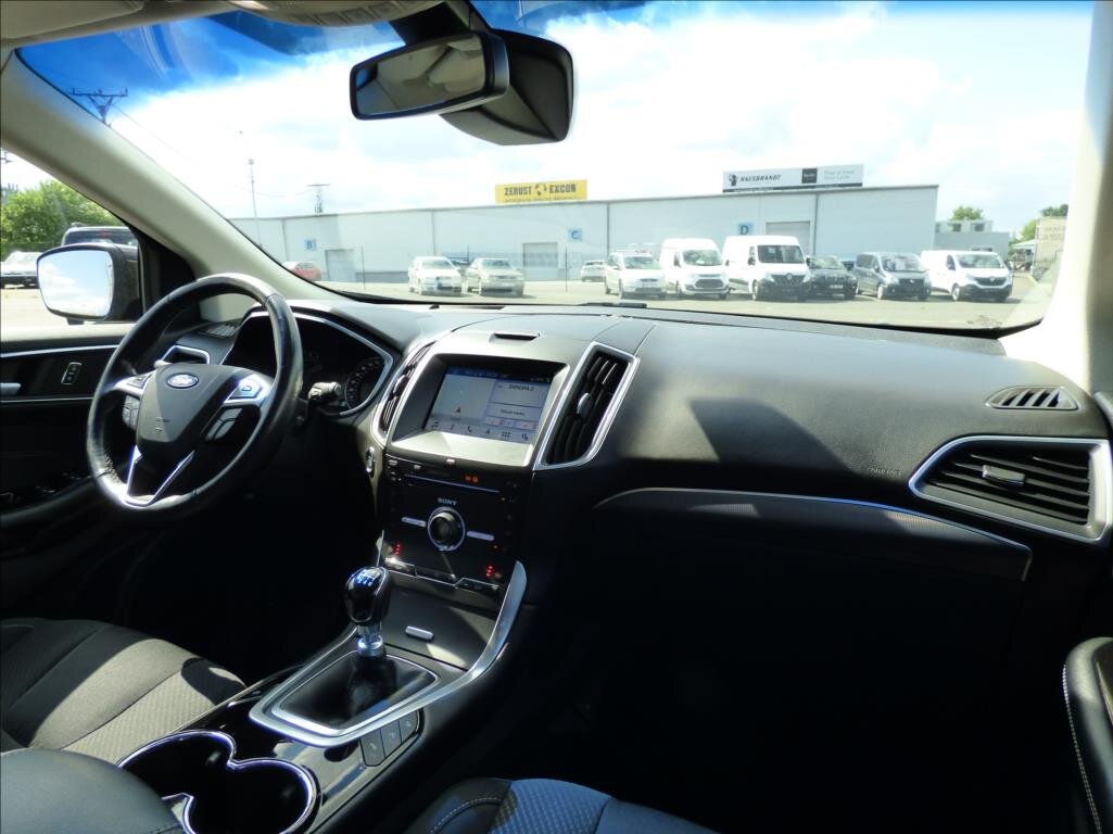 Ford Edge SUV / Terénní 2,0 l 132 kw