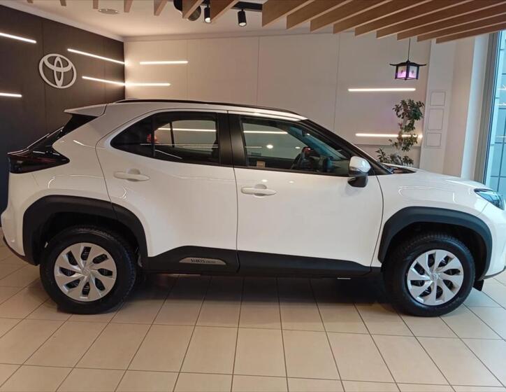 Toyota Yaris Cross 5